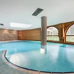 Apartment 1850 - Skis Aux Pieds Avec Spa, 3 Pour 6 Personnes - Fr-1-564-115