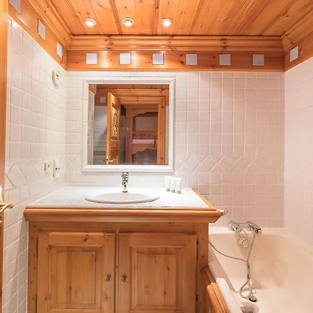 Apartment 1850 - Skis Aux Pieds Avec Spa, 3 Pour 6 Personnes - Fr-1-564-115 Courchevel